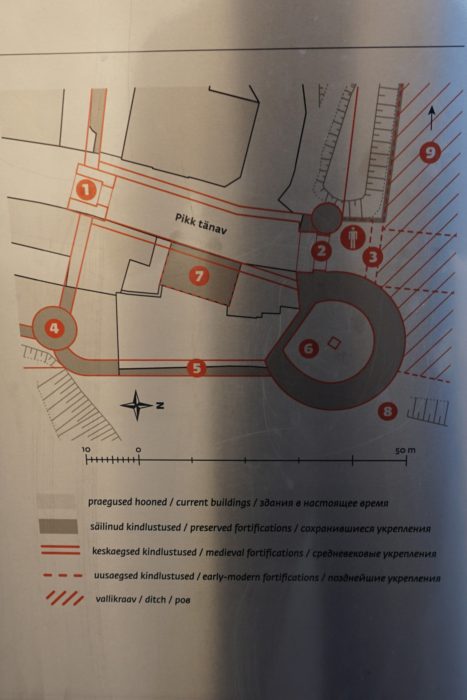 Таллин. Схема расположения Больших Морских ворот на плане современного города