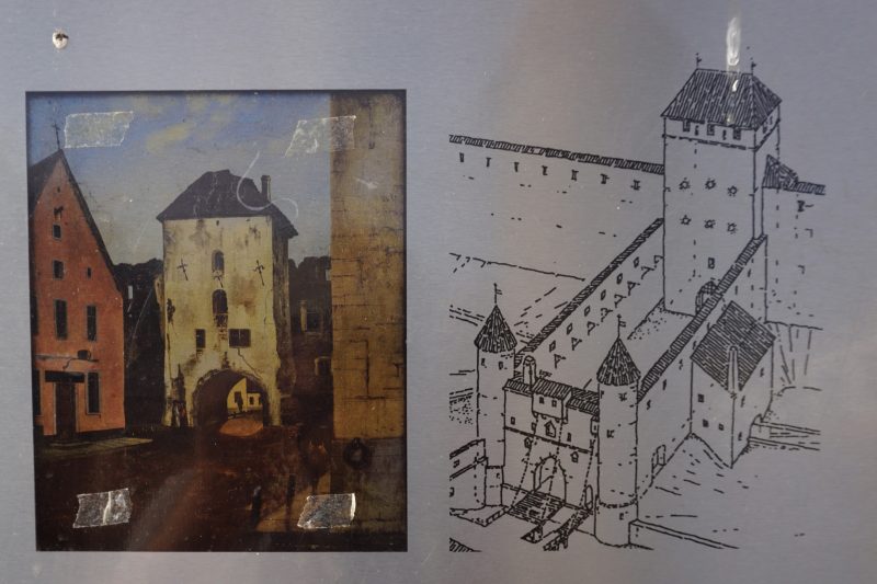 Таллин. Изображение надвратной башни ворот Виру и их реконструкция