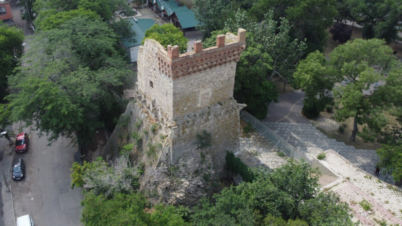 Крым. Феодосия. Башня Константина