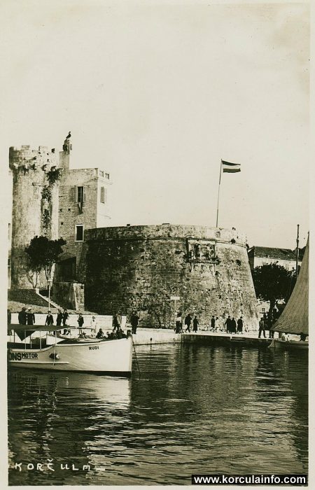 Корчула. Большая Княжеская башня, фото 1920 г.