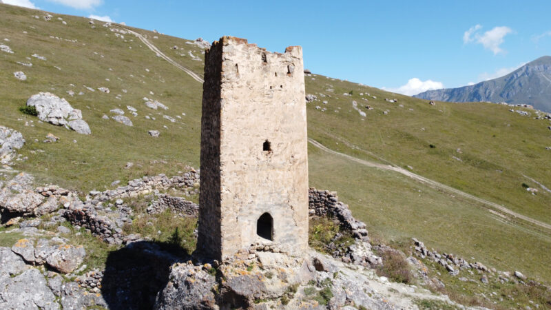 Северная Осетия. Халгон, первая башня